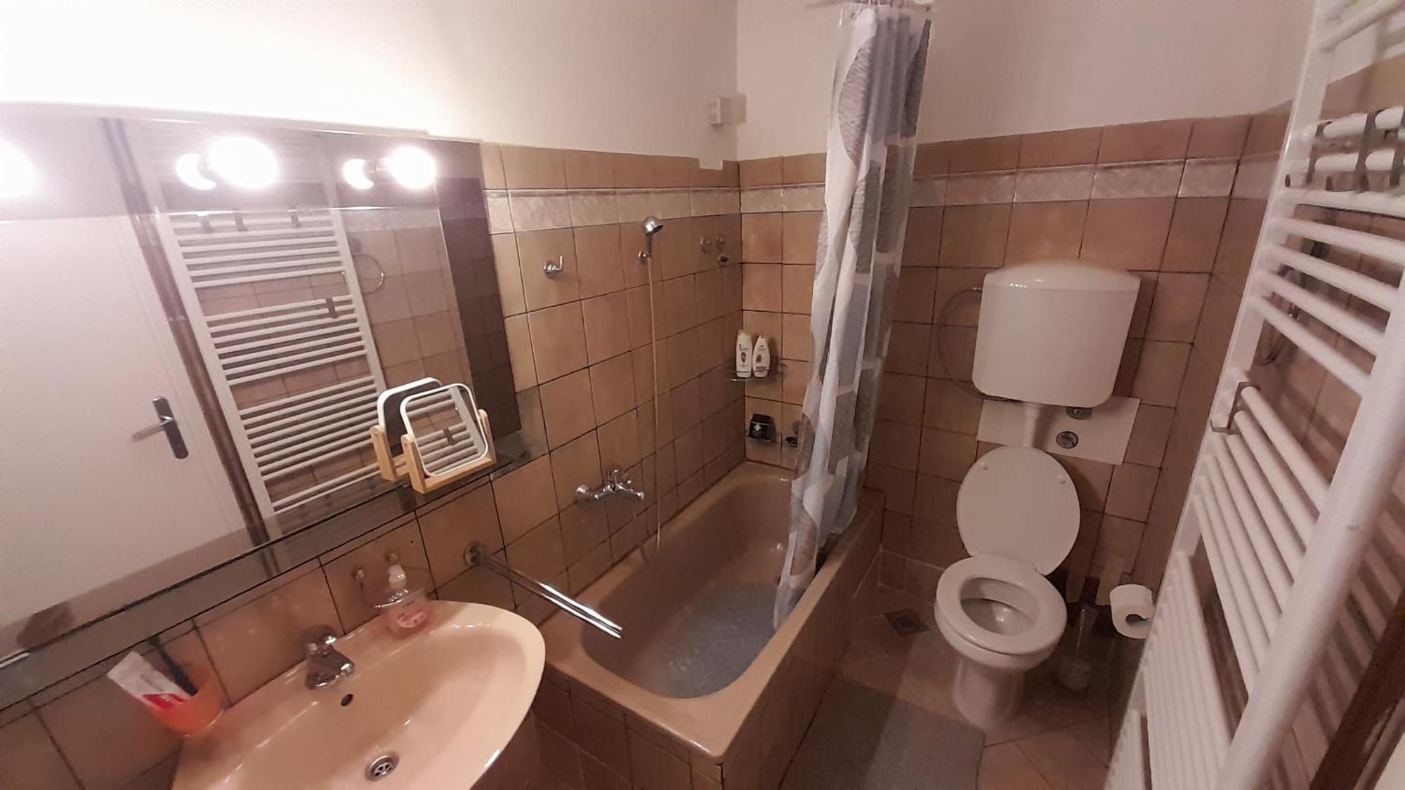 Nika, Free Parking And Wifi Rijeka